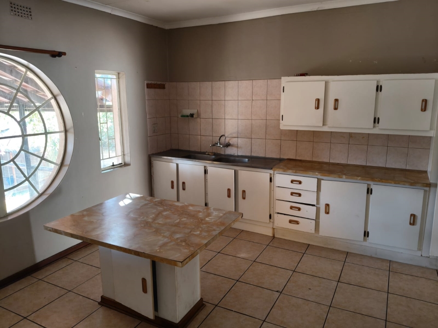 To Let 3 Bedroom Property for Rent in Safari Gardens North West
